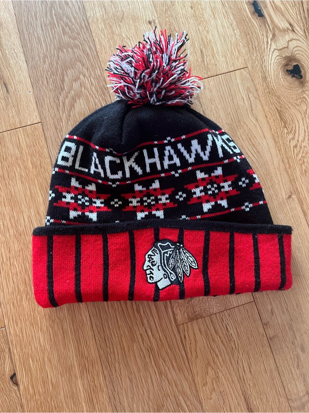 Men’s NHL Chicago Blackhawks Pom Beanie Winter Knit Cap Hat